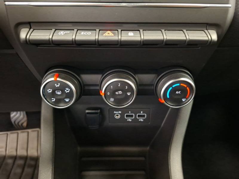 Renault Clio - Photo 25