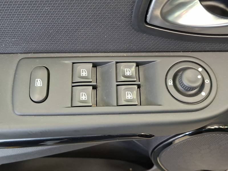 Renault Clio - Photo 28