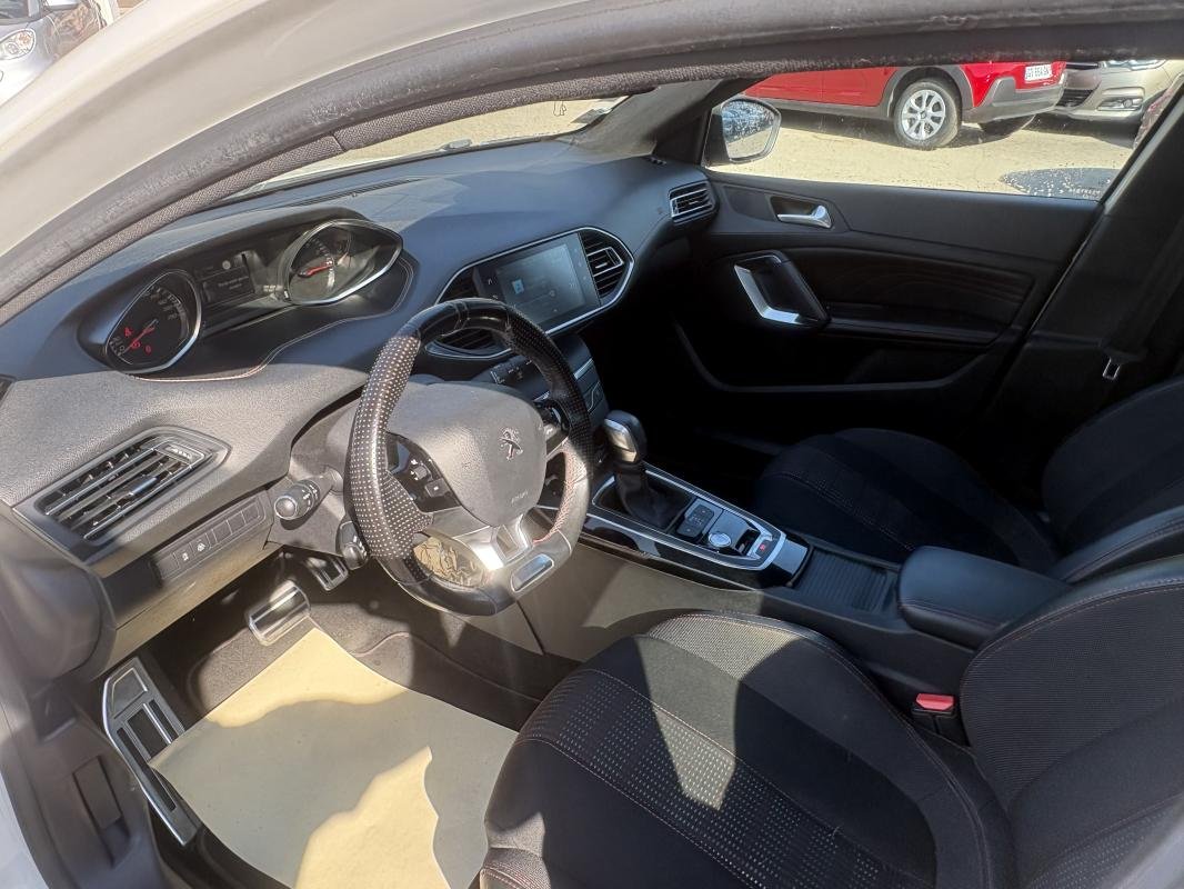 Peugeot 308 - Photo 12