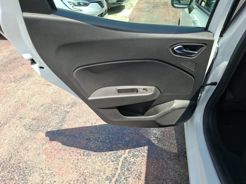 Renault Clio - Photo 25