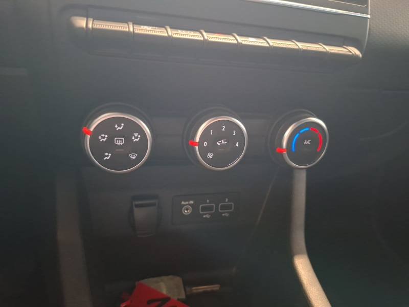 Renault Clio - Photo 23