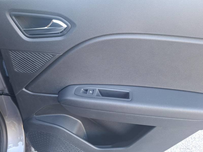 Renault Captur - Photo 18