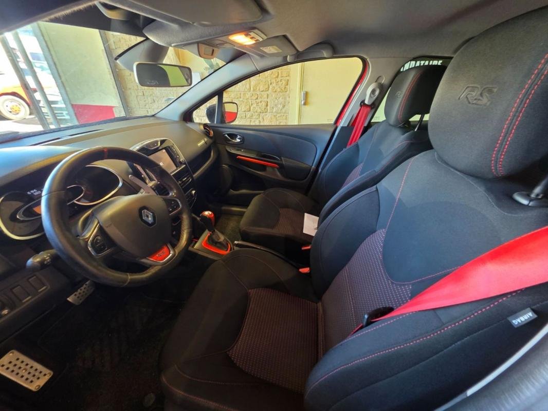 Renault Clio - Photo 12