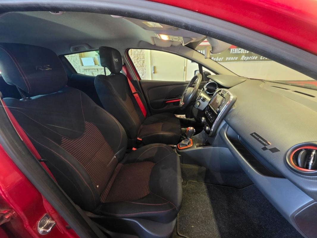 Renault Clio - Photo 13