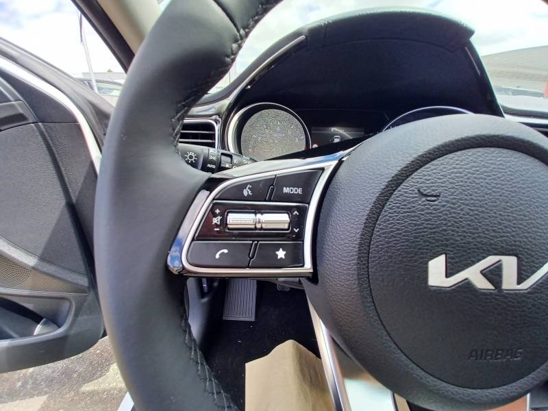 Kia CEED - Photo 16