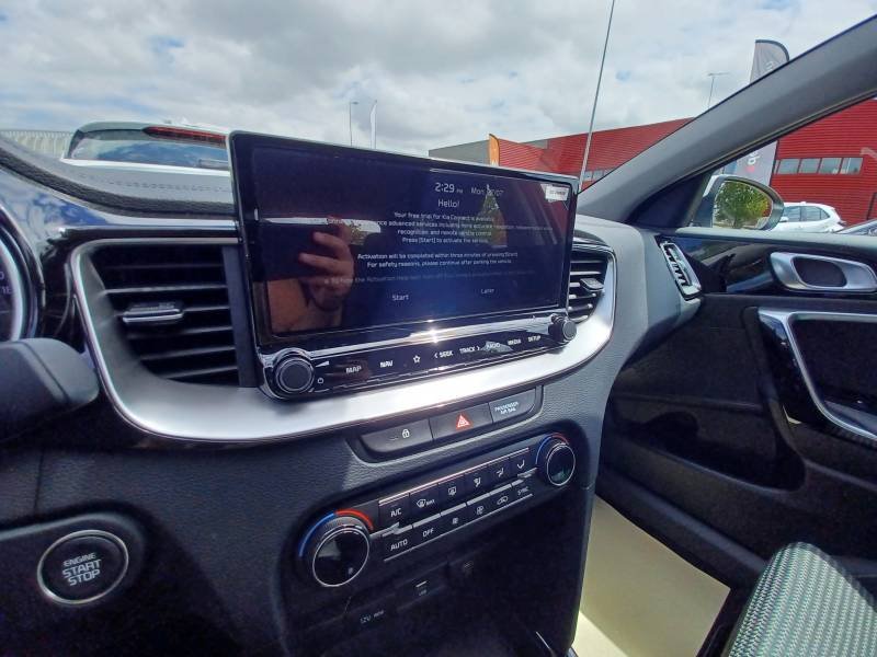 Kia CEED - Photo 21