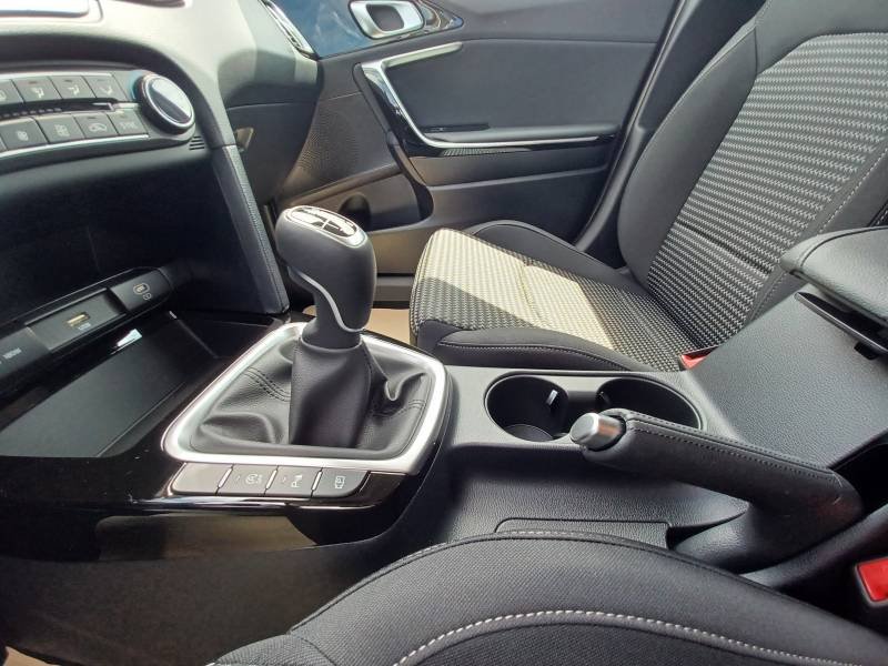Kia CEED - Photo 24