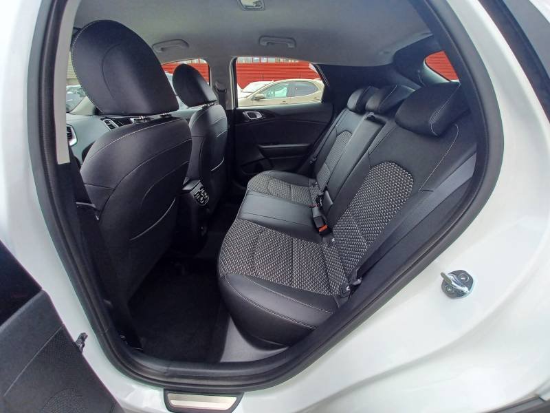 Kia Xceed - Photo 12