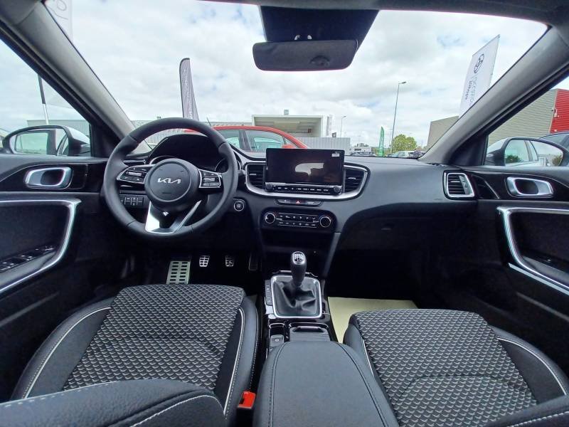 Kia Xceed - Photo 14