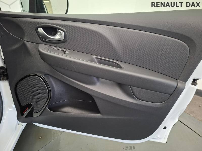 Renault Clio - Photo 21