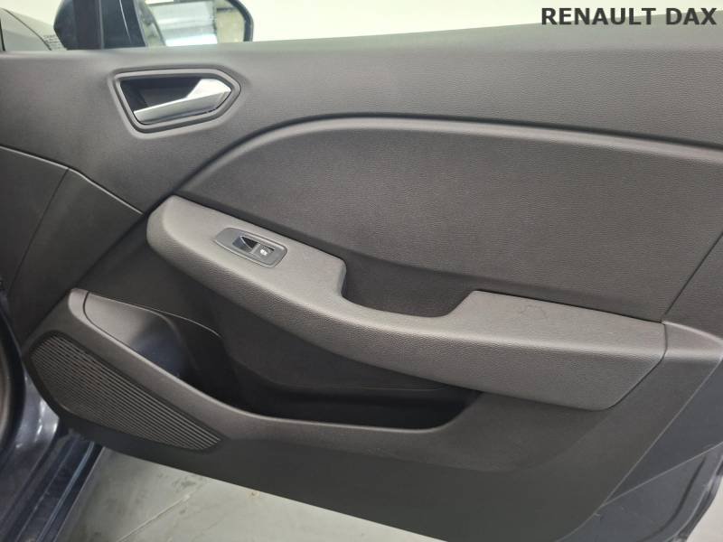 Renault Clio - Photo 21