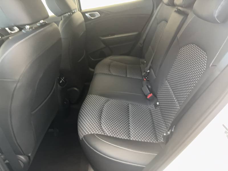 Kia Xceed - Photo 11
