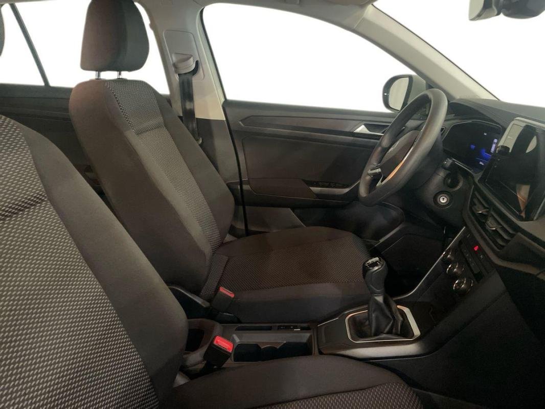 Volkswagen T-Roc - Photo 13
