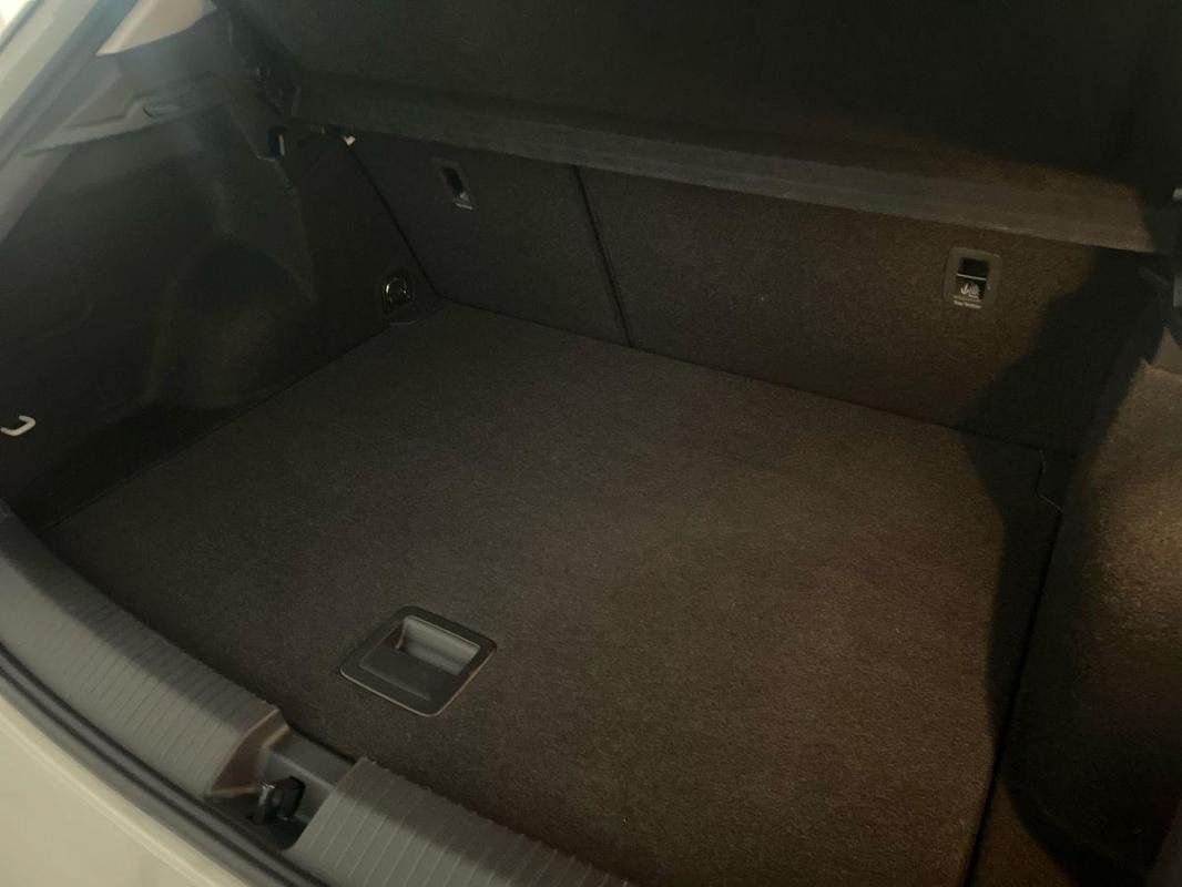 Volkswagen T-Roc - Photo 32