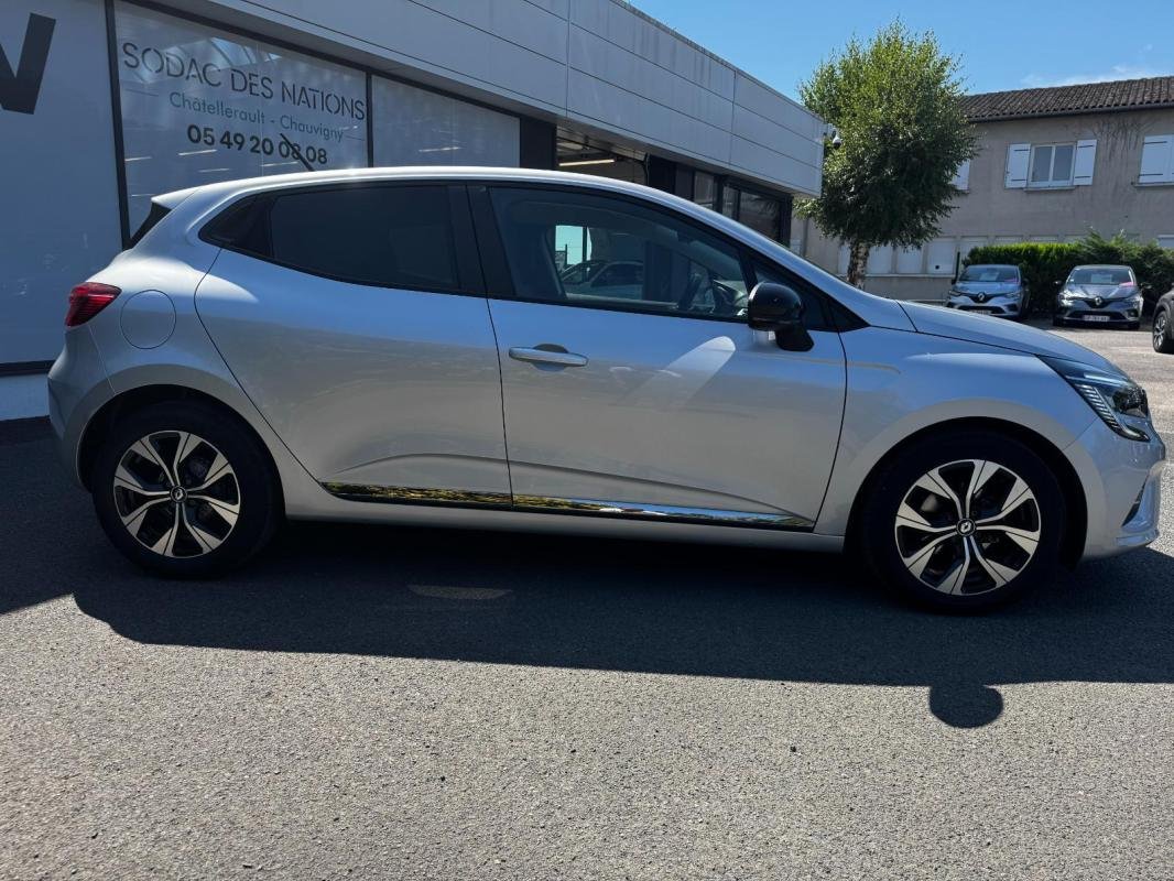 Renault Clio - Photo 2