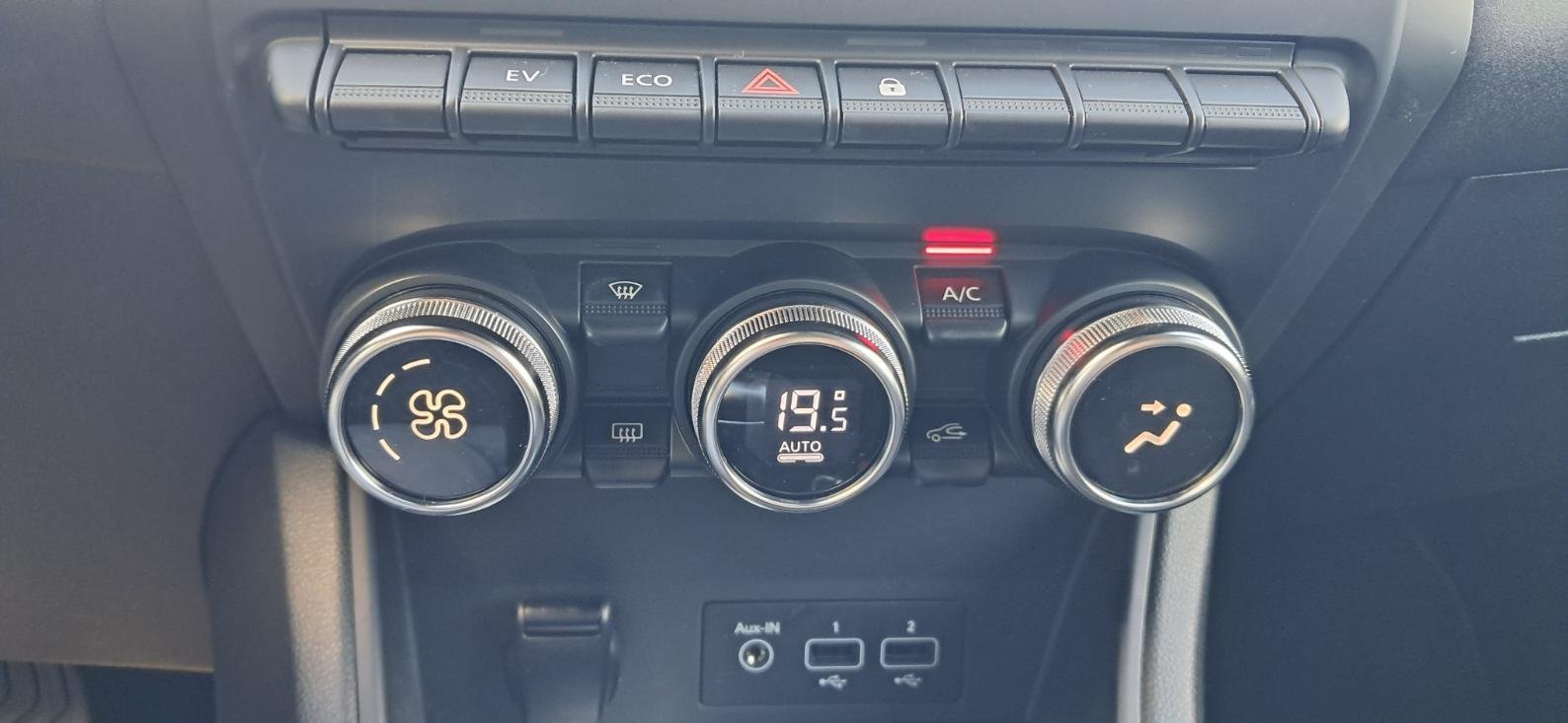 Renault Captur - Photo 18