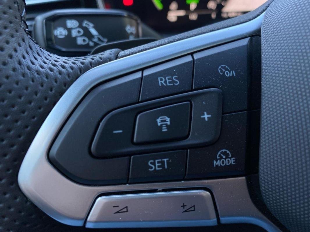 Volkswagen Touareg - Photo 22