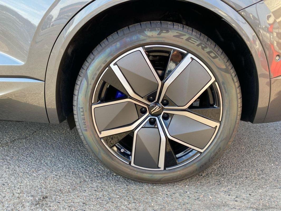 Volkswagen Touareg - Photo 29