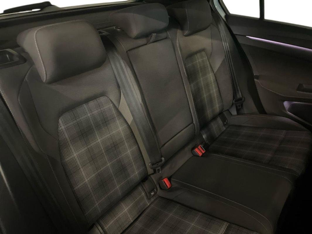 Volkswagen Golf - Photo 23