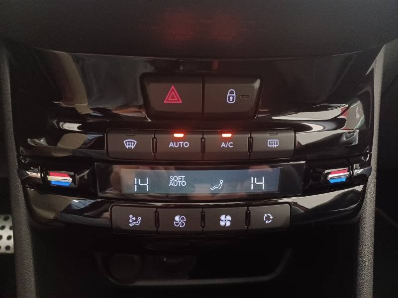 Peugeot 2008 - Photo 28
