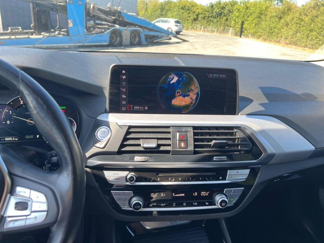 BMW X3 - Photo 10