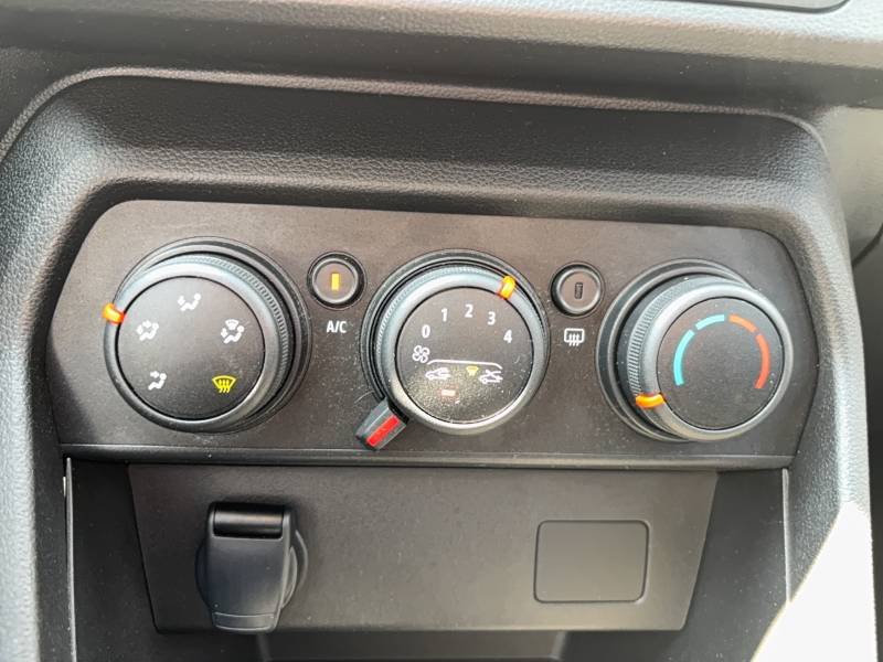 Dacia Sandero - Photo 25
