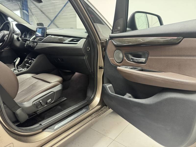 BMW Serie 2 - Photo 13