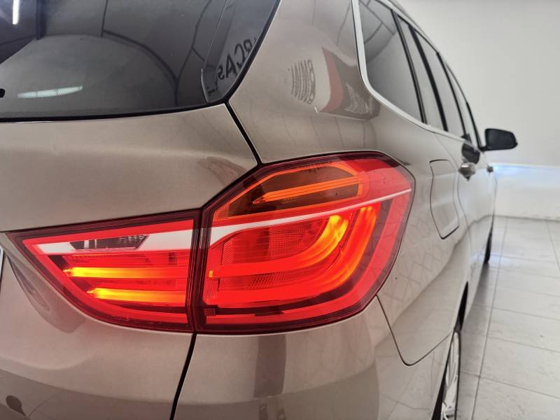 BMW Serie 2 - Photo 20