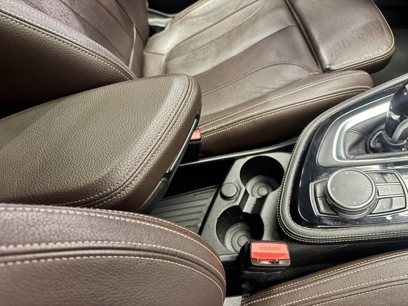 BMW Serie 2 - Photo 6