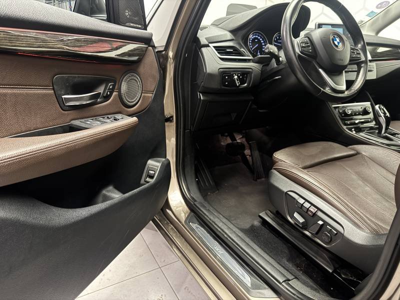 BMW Serie 2 - Photo 9