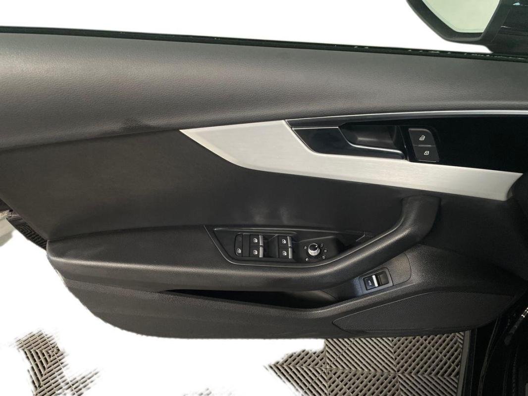 Audi A4 Avant - Photo 15