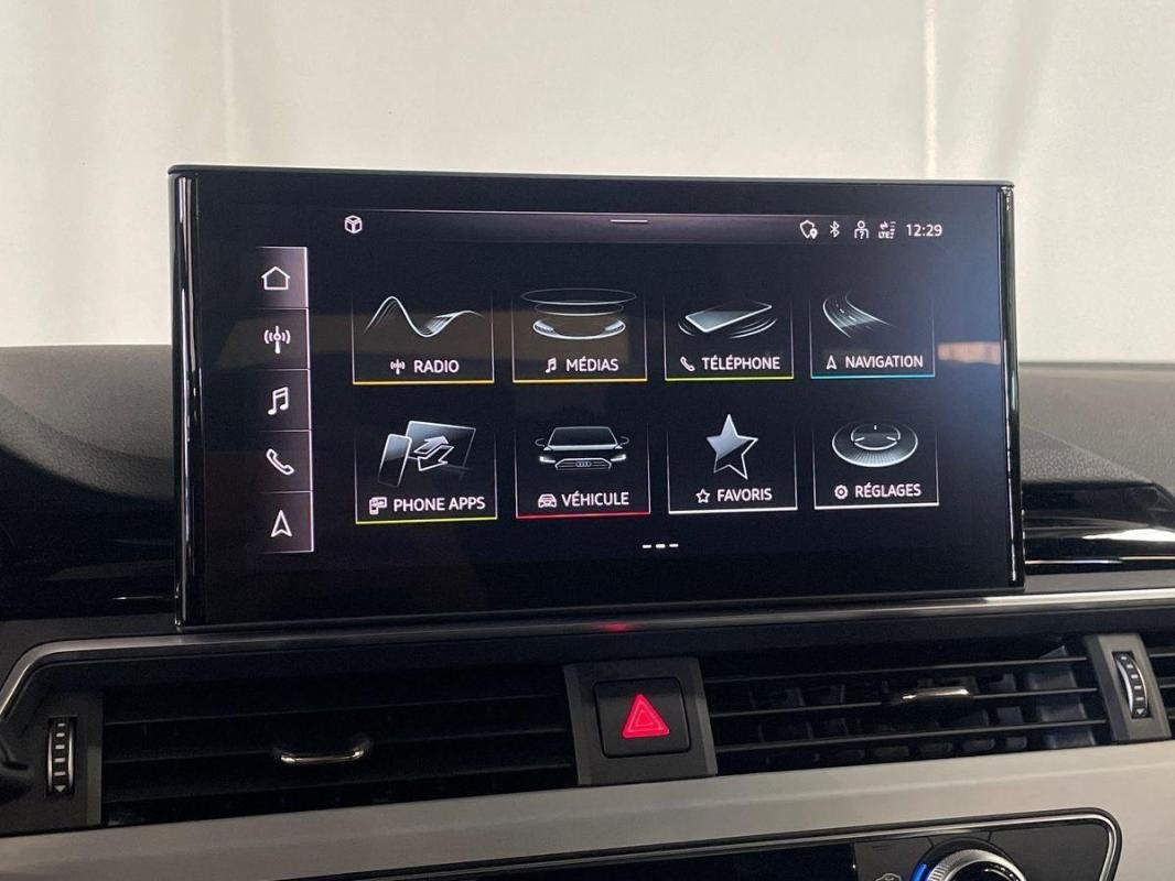 Audi A4 Avant - Photo 16