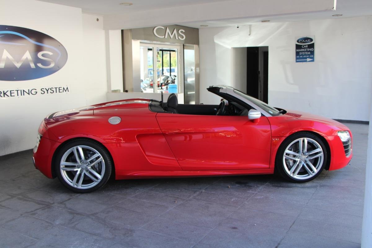 Audi R8 Spyder - Photo 4