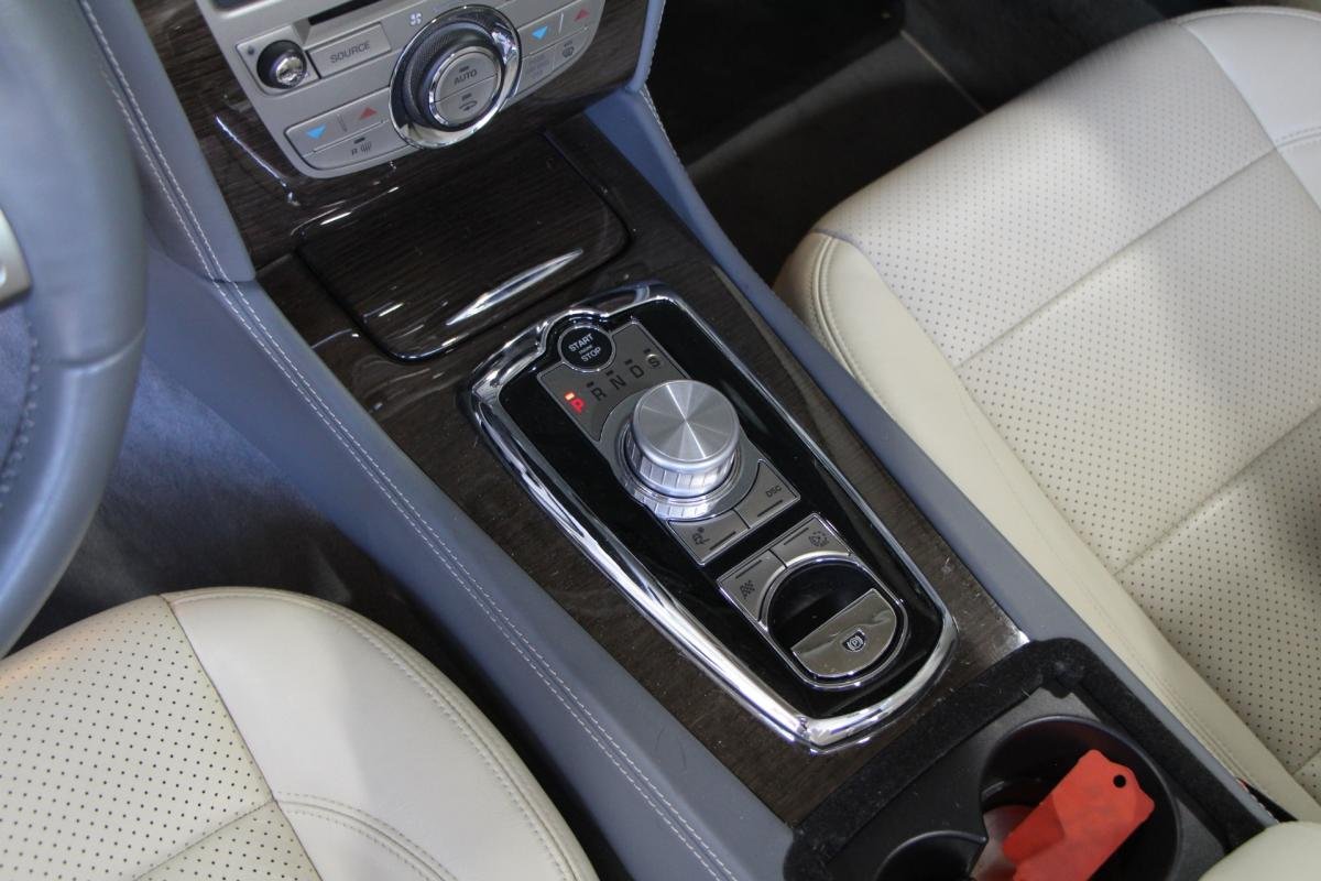 Jaguar XK - Photo 11