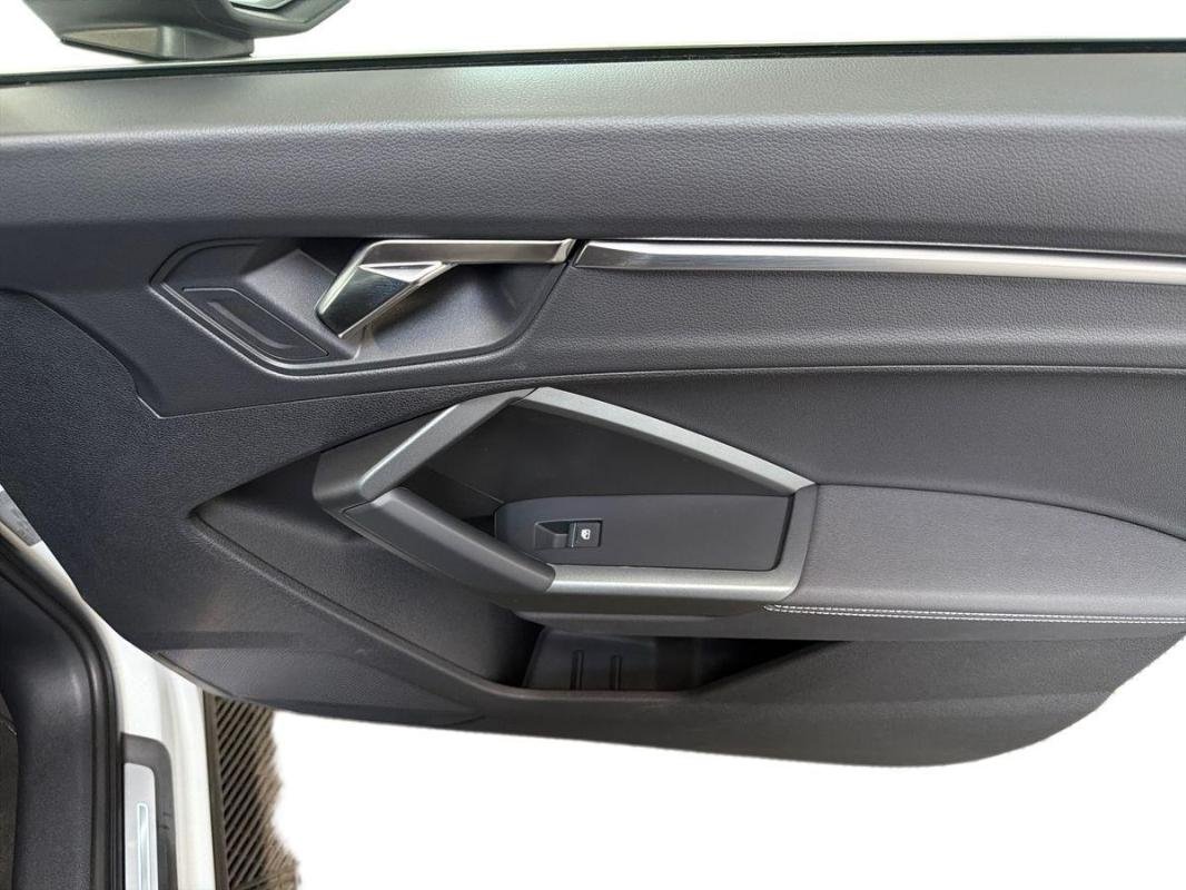 Audi Q3 Sportback - Photo 15