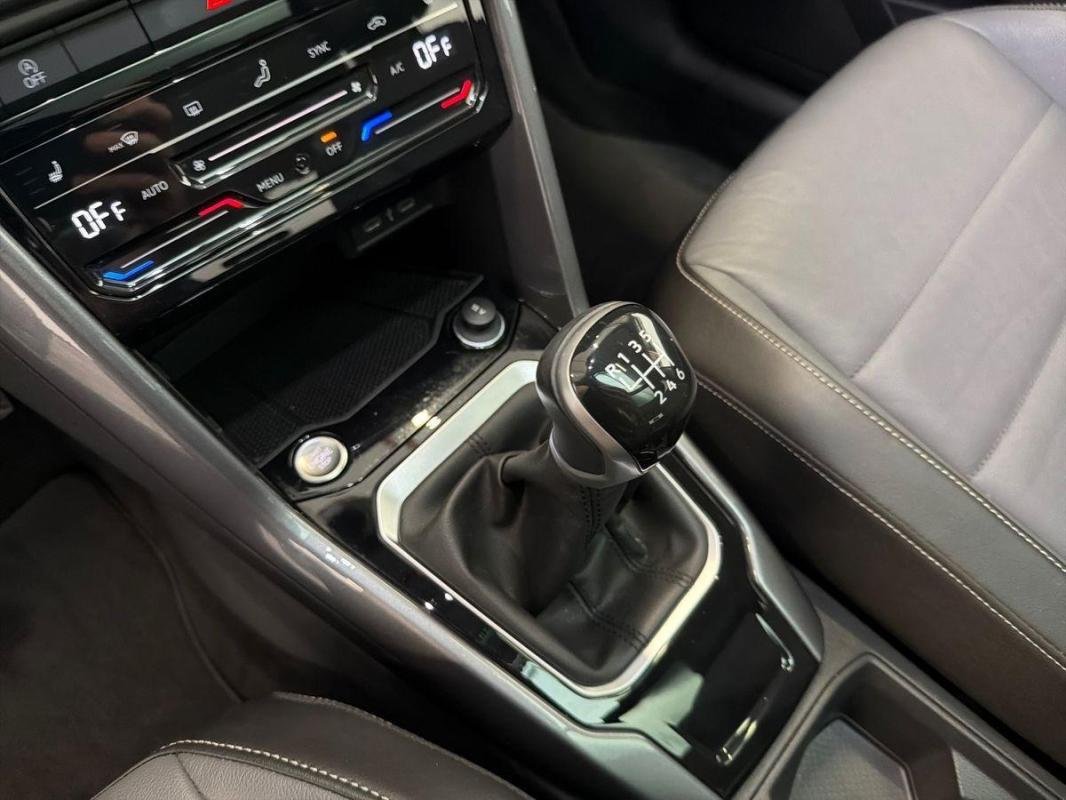 Volkswagen T-Roc - Photo 11