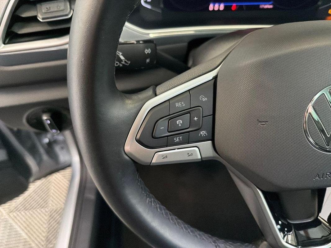 Volkswagen T-Roc - Photo 21