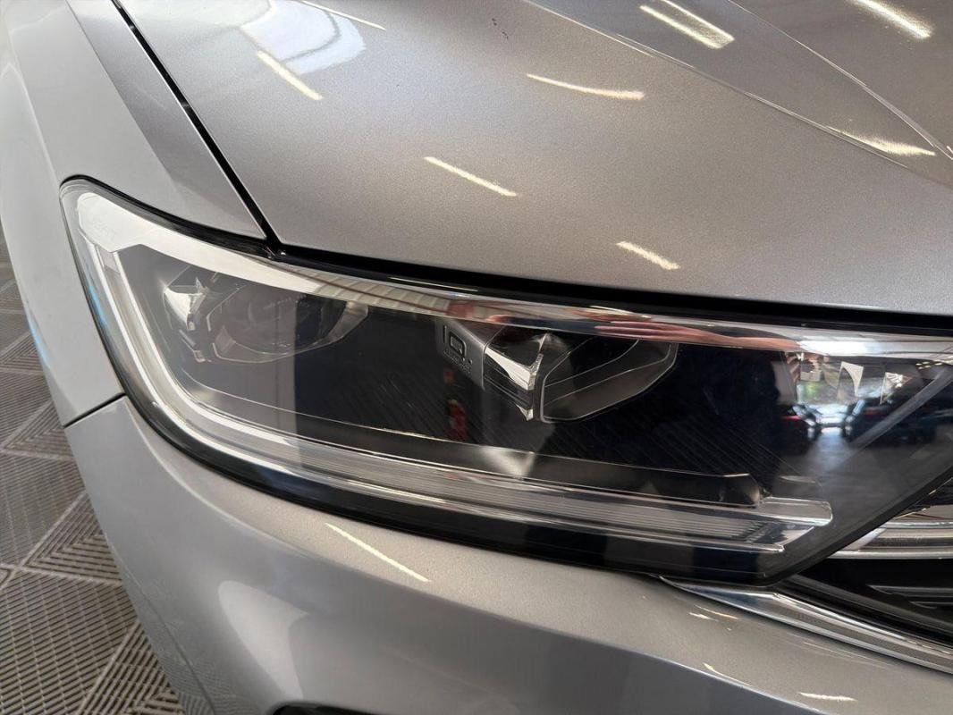 Volkswagen T-Roc - Photo 25