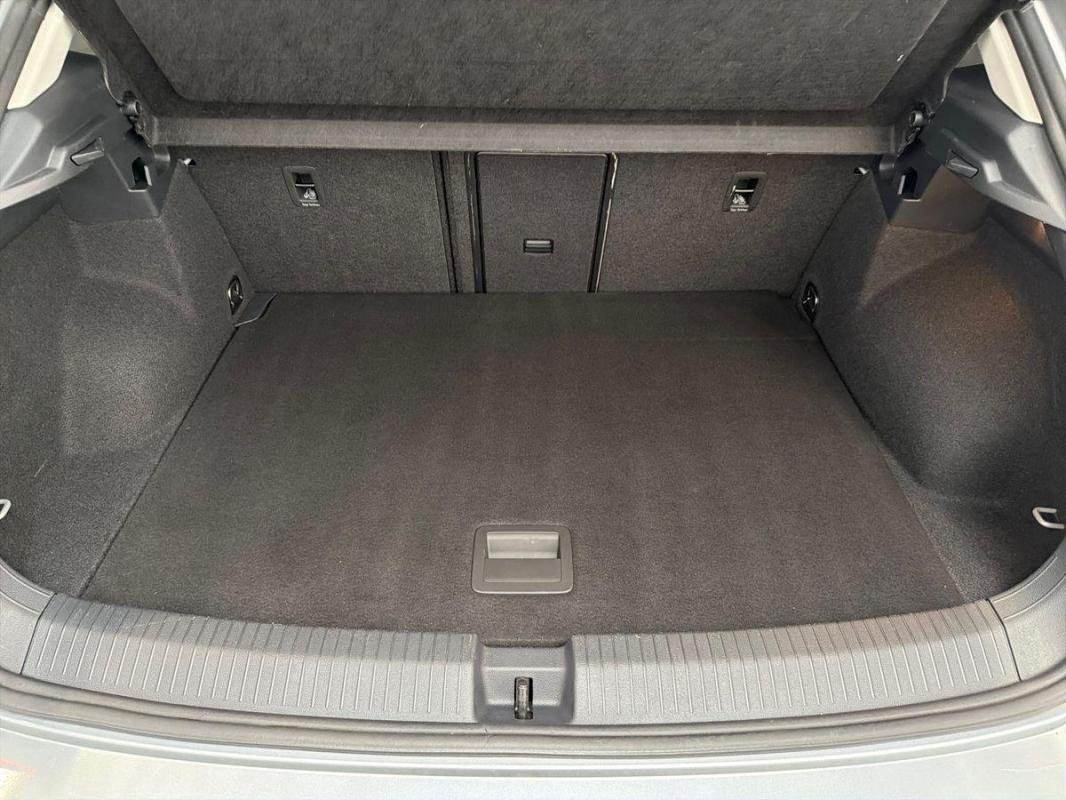 Volkswagen T-Roc - Photo 31