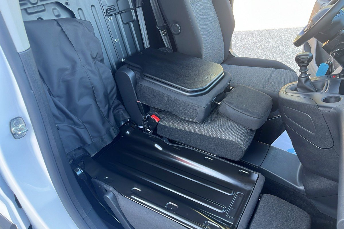 Peugeot Partner - Photo 12