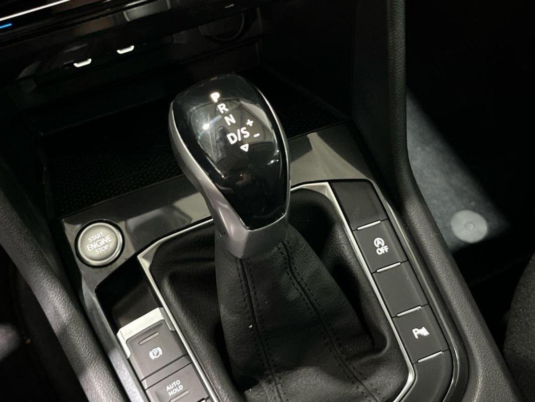 Volkswagen Tiguan - Photo 11