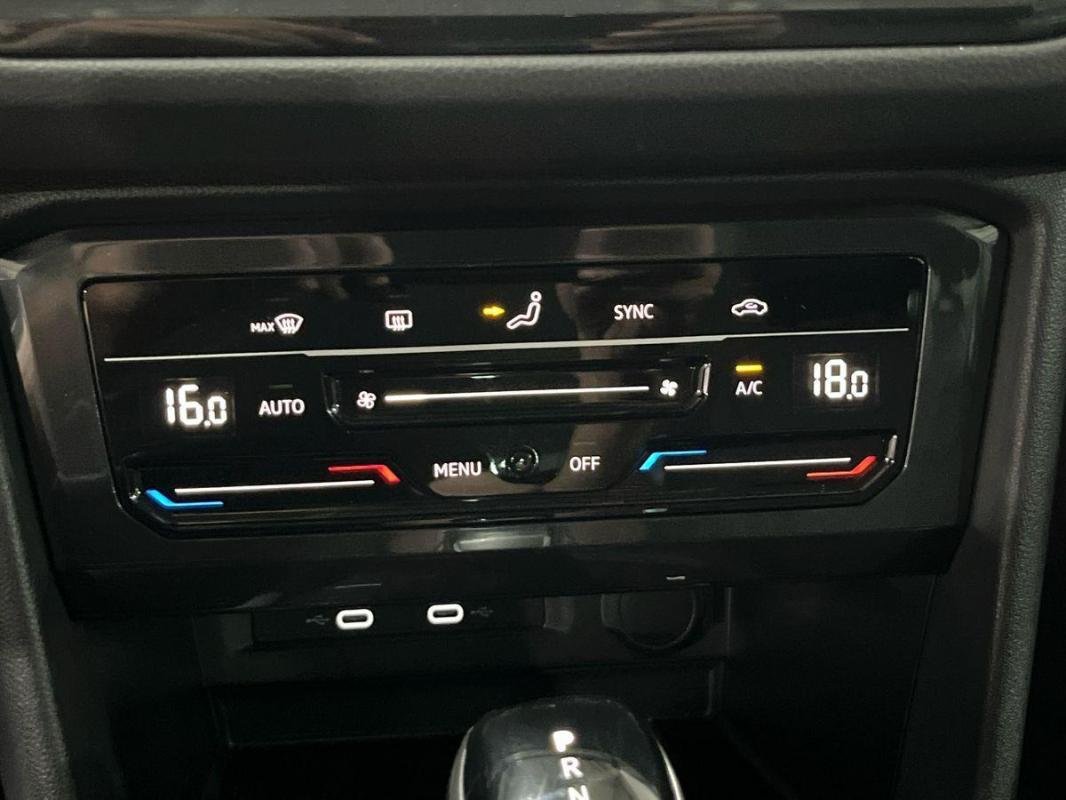 Volkswagen Tiguan - Photo 19
