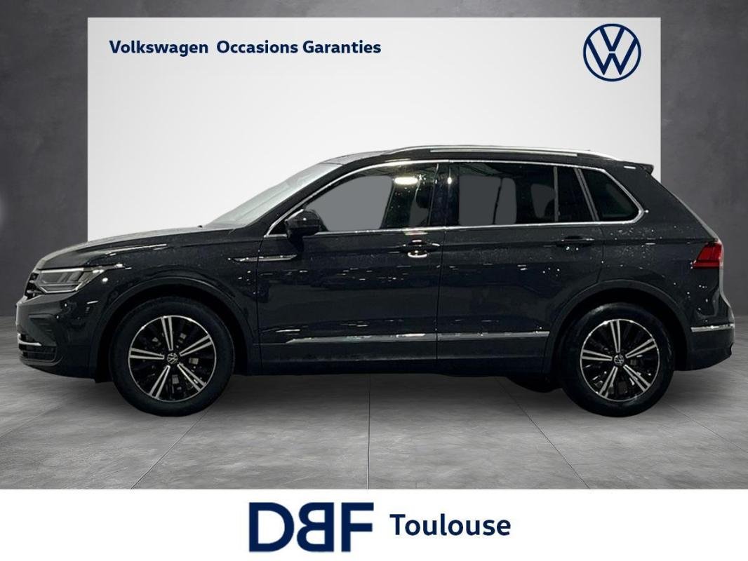 Volkswagen Tiguan - Photo 2