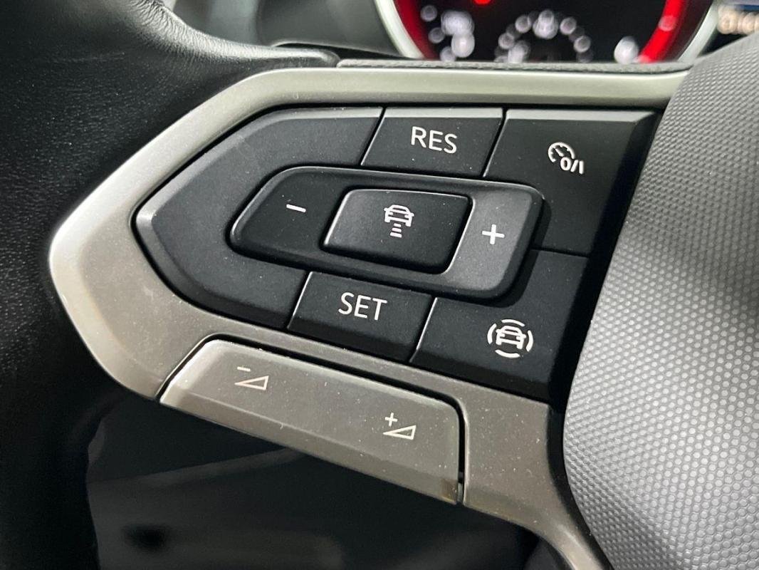 Volkswagen Tiguan - Photo 21