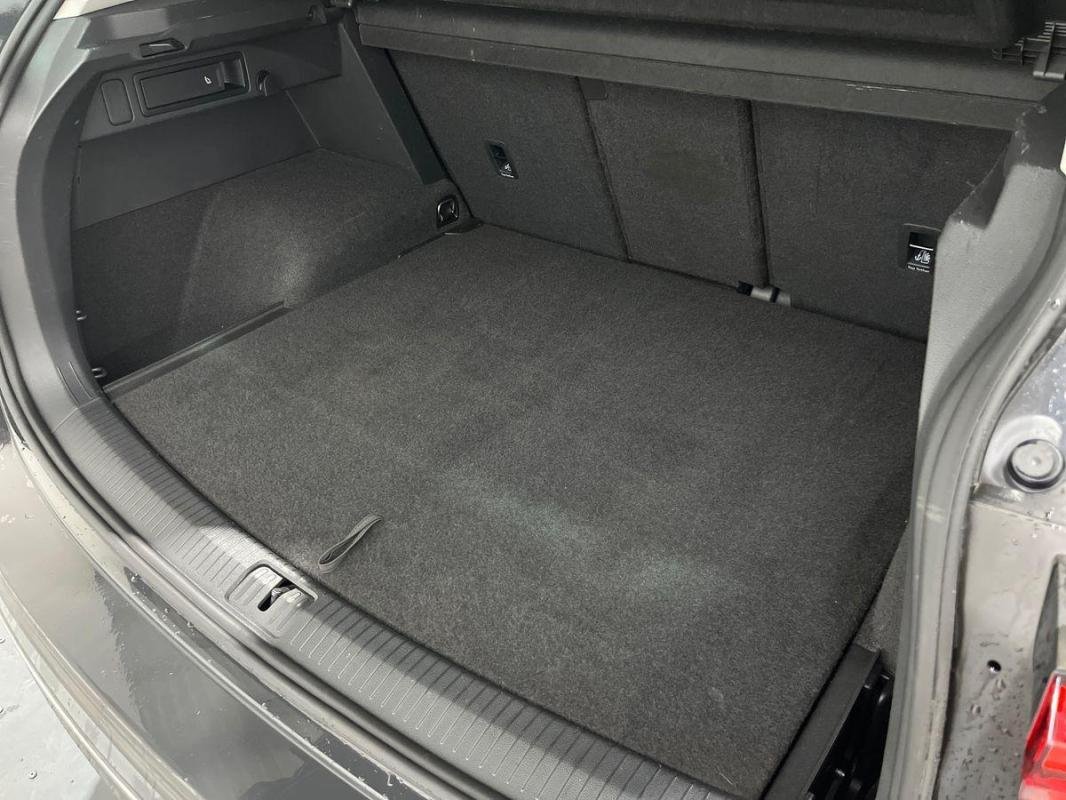 Volkswagen Tiguan - Photo 32