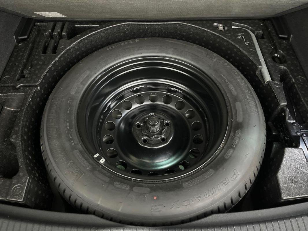 Volkswagen Tiguan - Photo 34