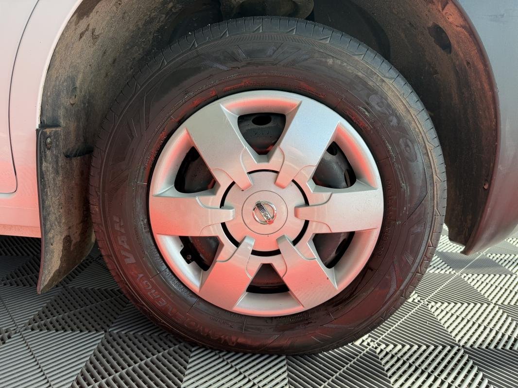 Nissan NV400 - Photo 11