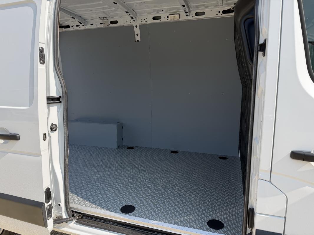Nissan NV400 - Photo 24