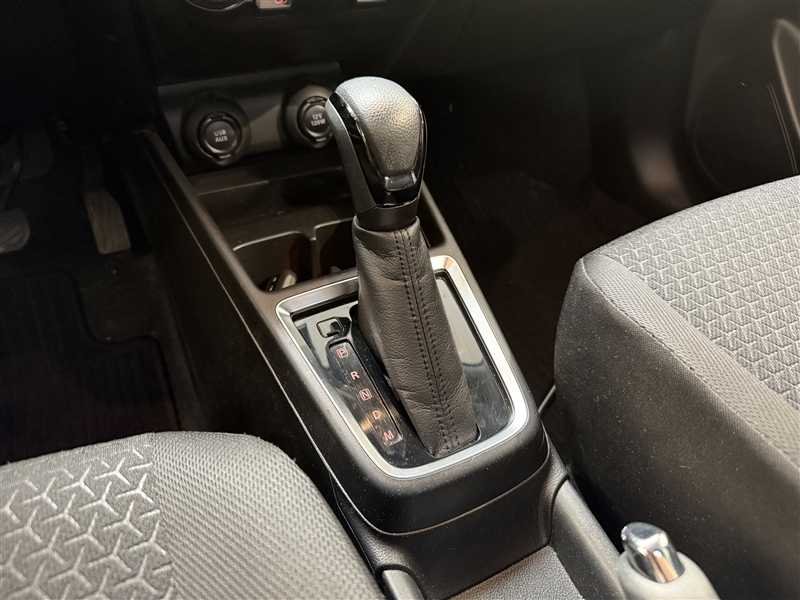 Suzuki Swift - Photo 12