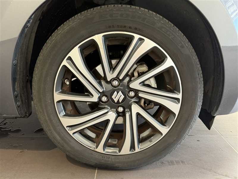 Suzuki Swift - Photo 4